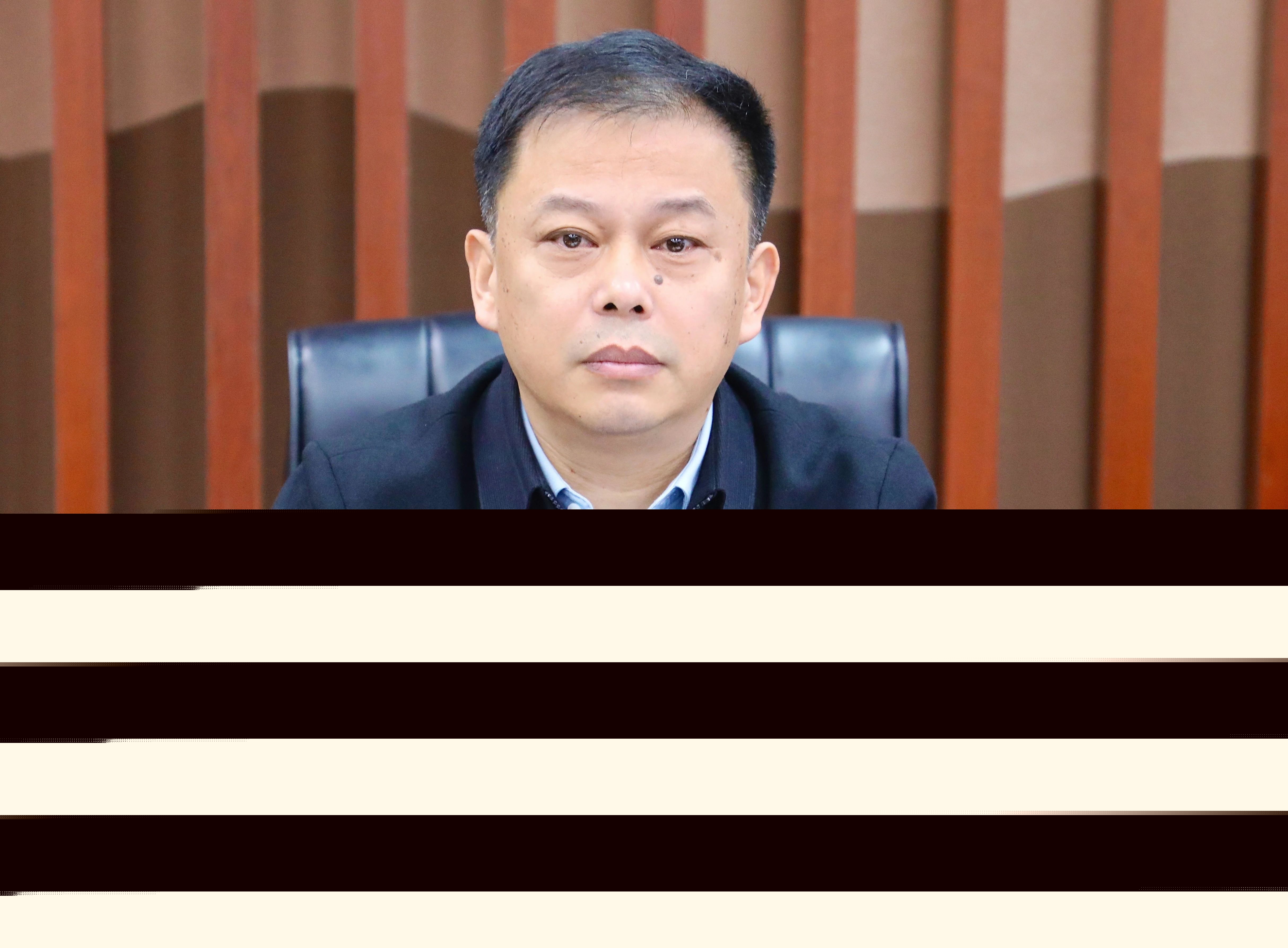 全力以赴打好年度“收官戰(zhàn)”！宏河集團召開1-3季度經營形勢分析暨決戰(zhàn)四季度動員會1.jpg